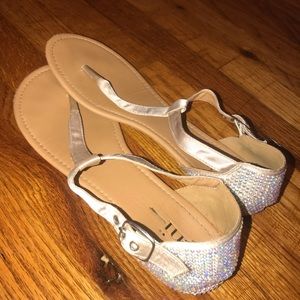 Sparkly sandals from Shi